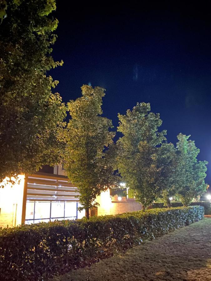 Country Gardens Motel Coonabarabran Zewnętrze zdjęcie